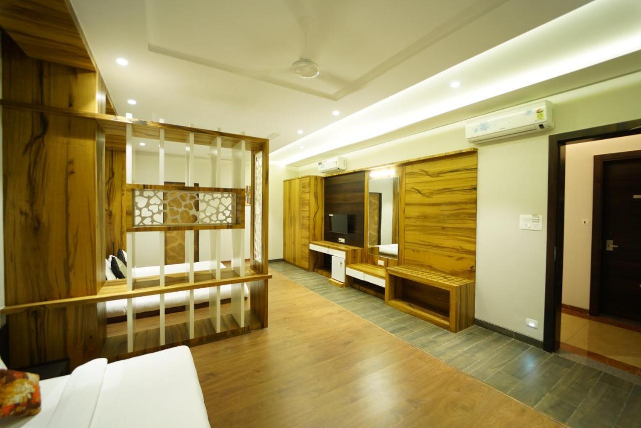 Hotel The Royal Inn Baramati Eksteriør billede